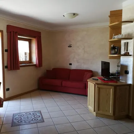 Claudia * Λιβίνιο